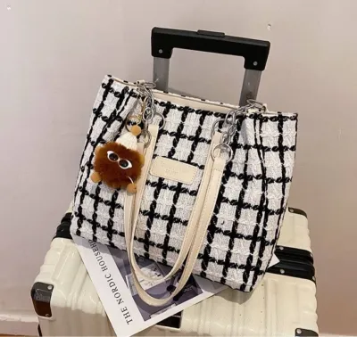 Classic Plaid Large Capacity Shoulder Bags